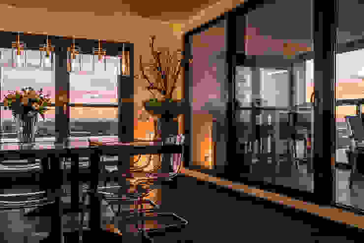 Lucht, Licht, Zicht Masters of Interior Design Moderne woonkamers