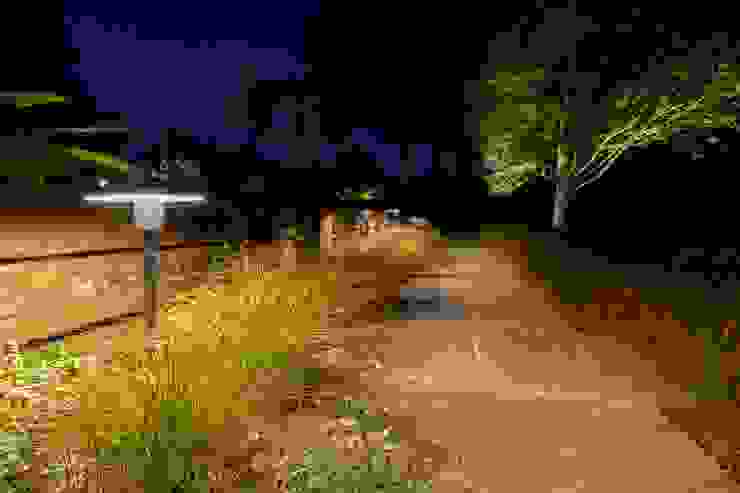 Surrey Garden Project Future Light Design Taman Minimalis