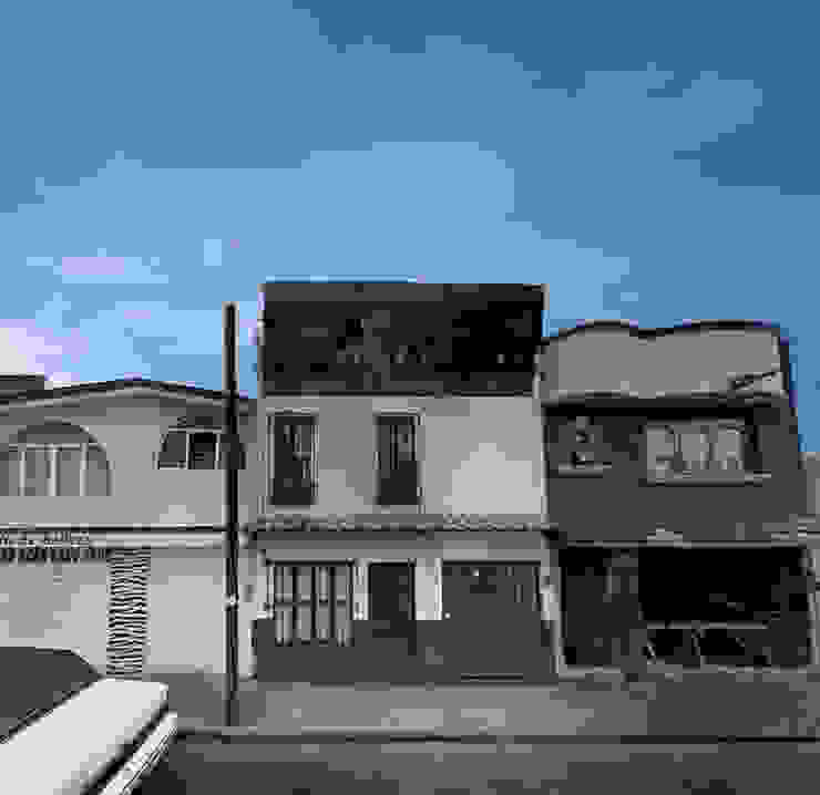 Estado original de la vivienda. Creer y Crear. Arquitectura/Diseño/Construcción