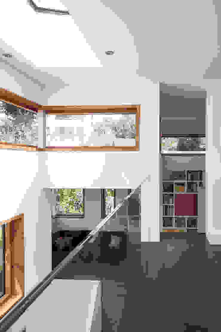 Honor Oak Red Squirrel Architects Ltd Modern corridor, hallway & stairs
