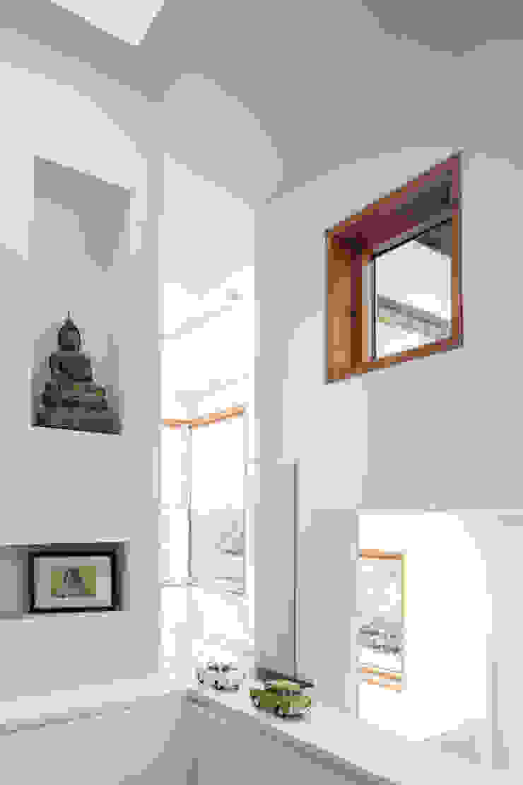 Honor Oak Red Squirrel Architects Ltd Modern corridor, hallway & stairs