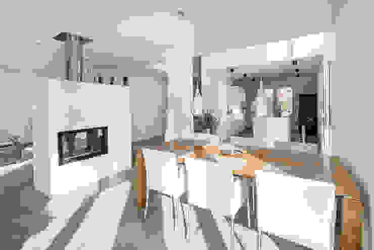 wir leben haus - Bauunternehmen in Bayern Eclectic style dining room