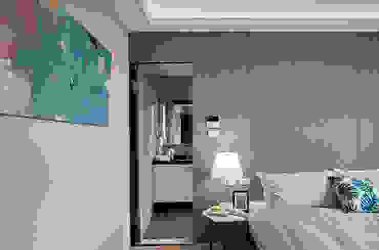 隱藏門結合床頭造型 木皆空間設計 Modern style bedroom
