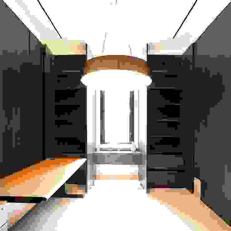 Bathroom IP, ARF interior ARF interior Ruang Ganti Modern