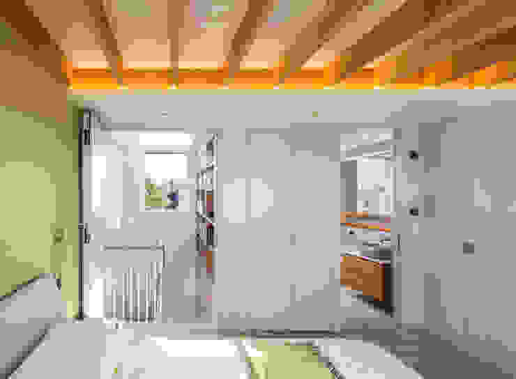 Dusheiko House Neil Dusheiko Architects Modern style bedroom