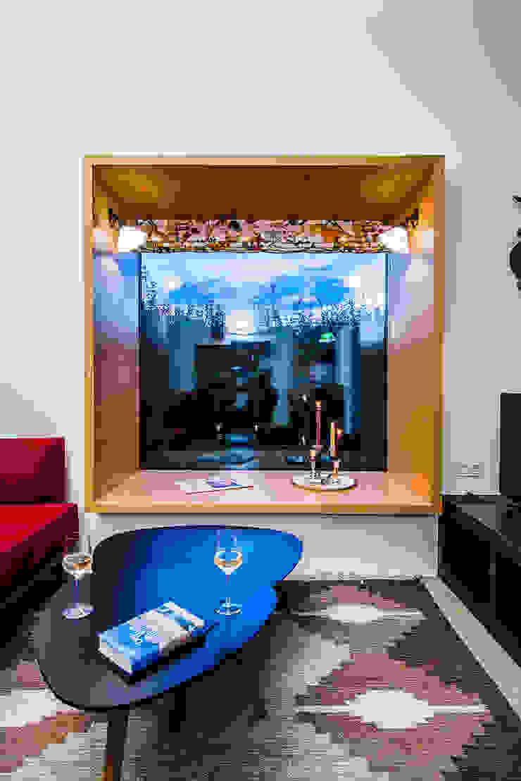 Wohnzimmer Mit Panoramafenster Und Josef Frank Rollo Moderne