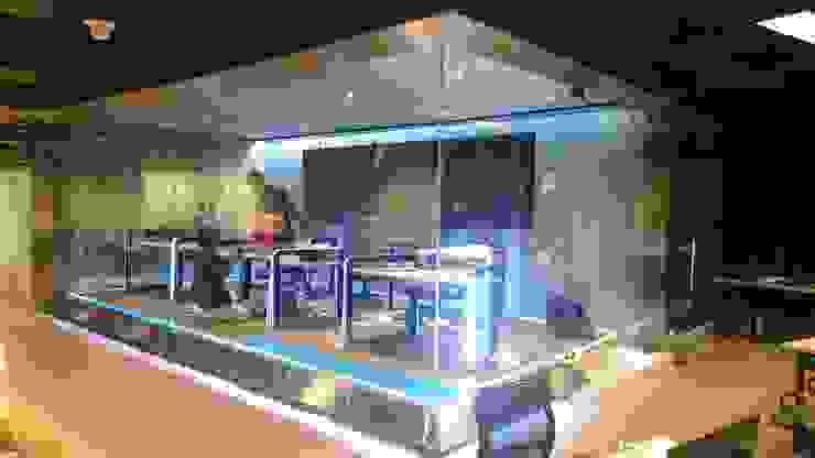NET TV Media Command Studio & Pantry Equator.Architect Bangunan Kantor Modern