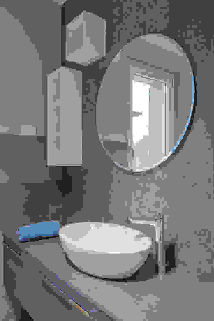 VILLE COLOMBERA – FINITURE ed INTERIOR DESIGN, Contemporaneo/Moderno 2.0 Bagno moderno di 2P COSTRUZIONI srl Moderno