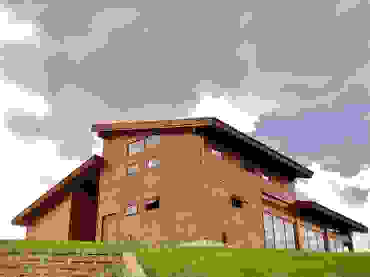 Casas y cabañas de Madera -GRUPO CONSTRUCTOR RIO DORADO (MRD-TADPYC) บ้านและที่อยู่อาศัย
