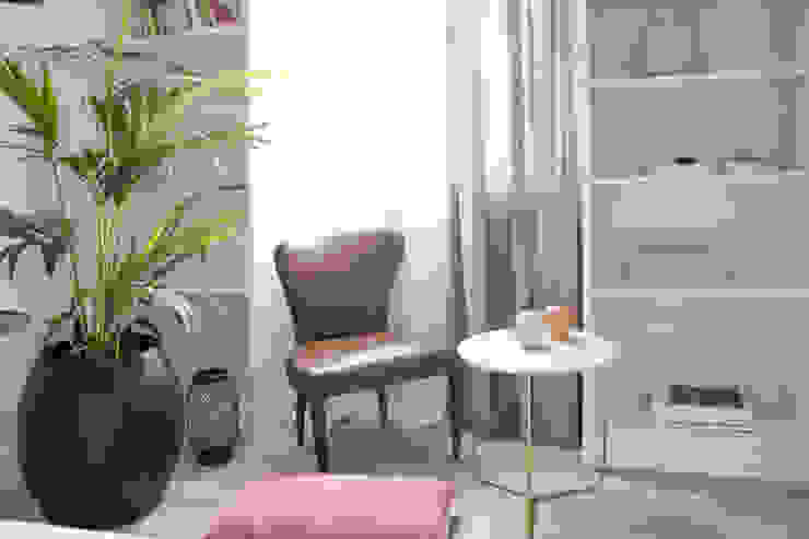 ZONA RELAX Spazio 14 10 di Stella Passerini Camera da letto minimalista