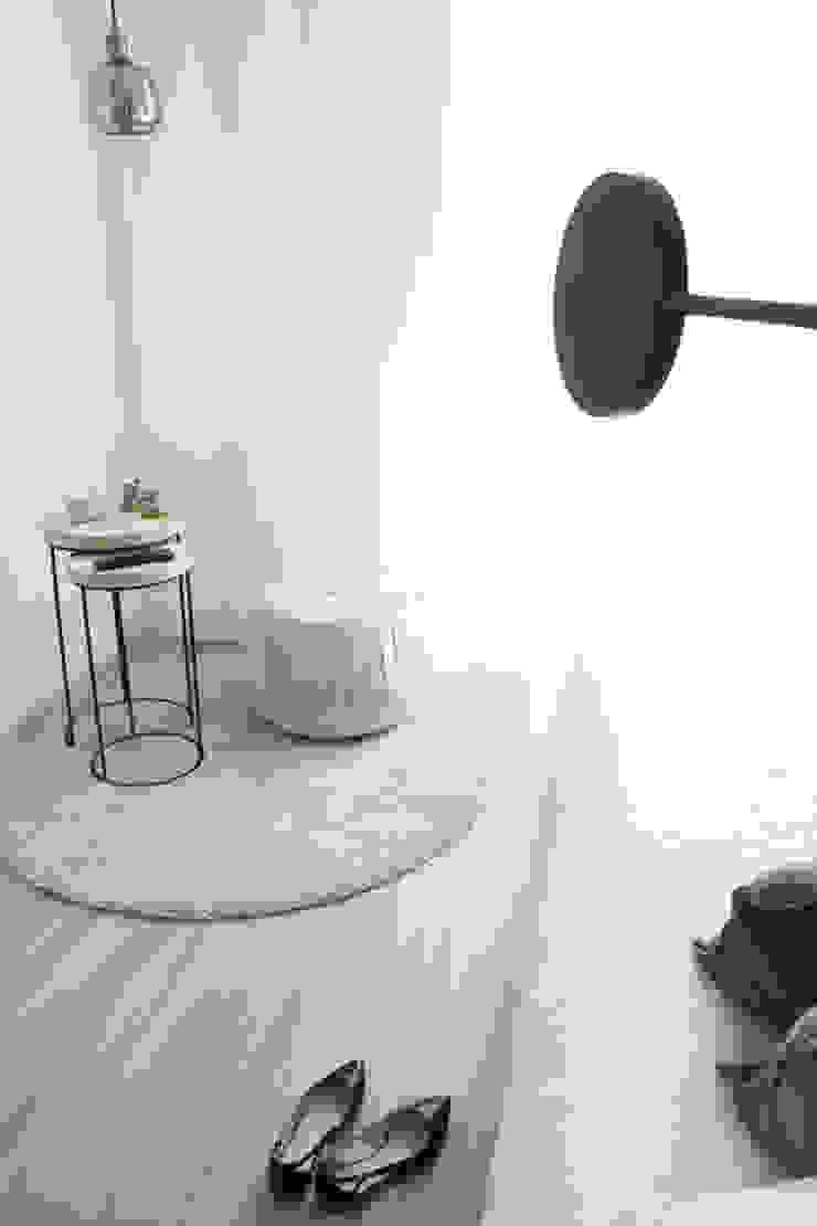 camera da letto Spazio 14 10 di Stella Passerini Camera da letto minimalista