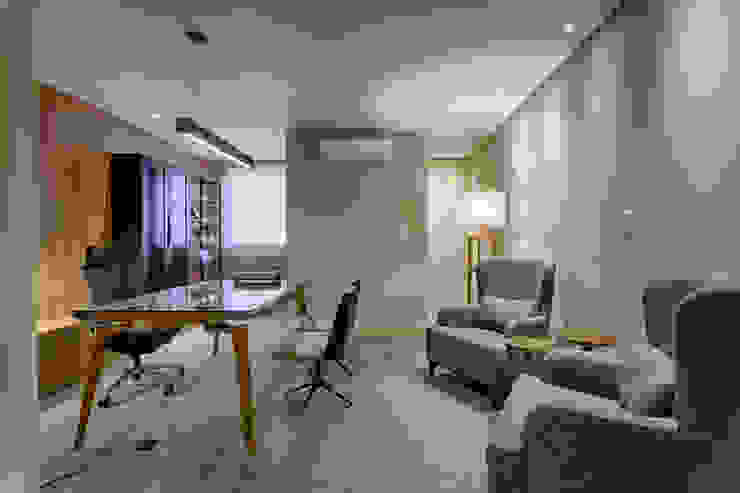 Akmos Homify
