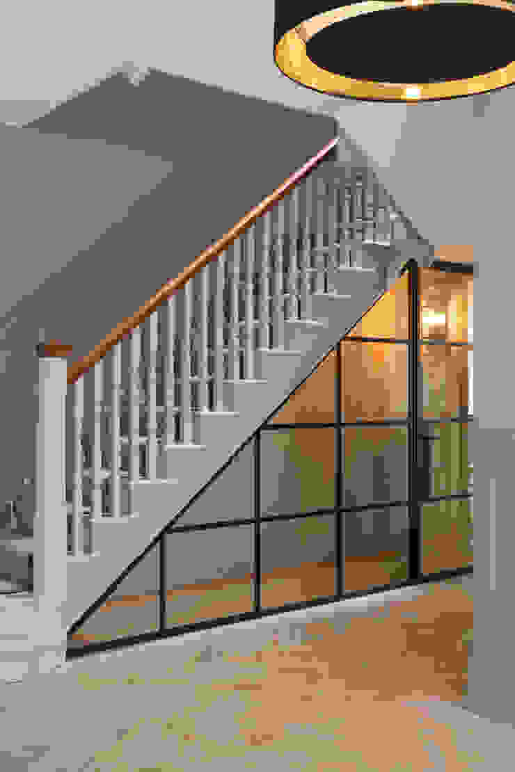 Under stair storage Shape London Scale