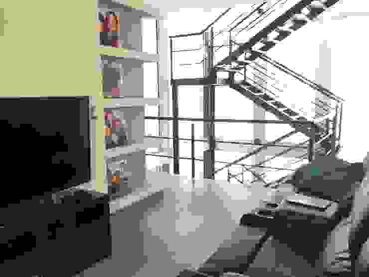 Proyectos y Maquinaria Del Norte SA de CV Sala multimediale moderna