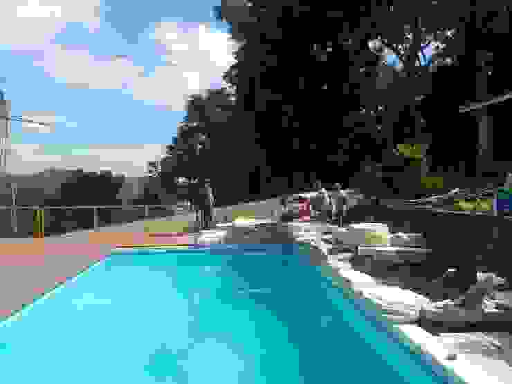 Cascata De Pedras Em Piscinas Homify