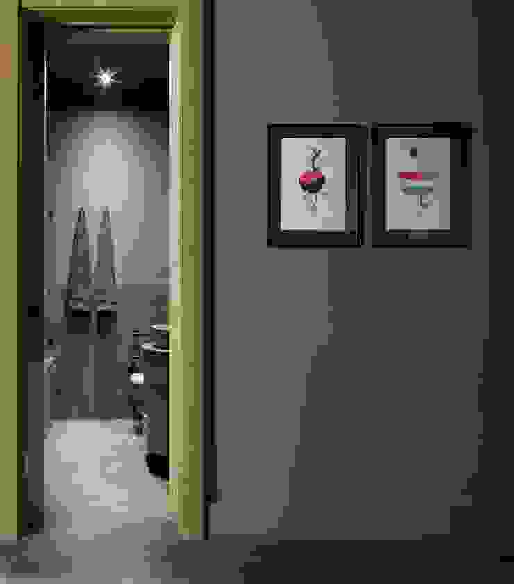 Small flat in Moscow 360 sq.ft Дизайн бюро Татьяны Алениной Modern Corridor, Hallway and Staircase