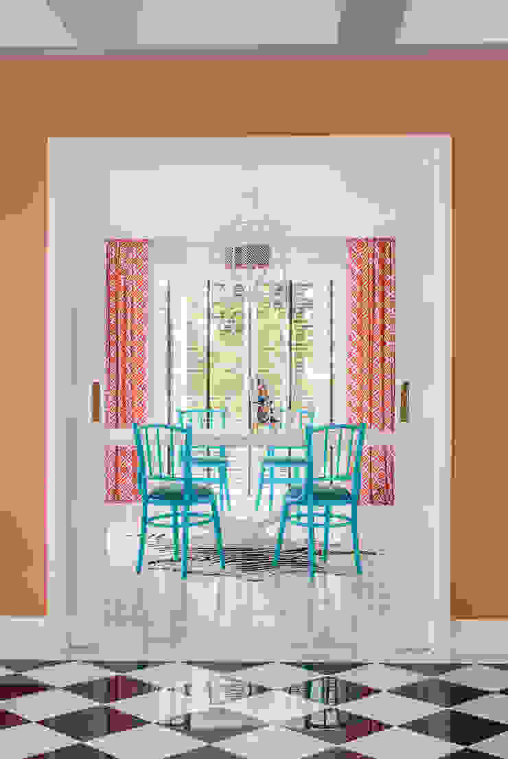 Chinoiserie Dining Room by Design Intervention Design Intervention Asian style dining room chinoiserie,chinoiserie home,home decor,living coral,bespoke furniture,bespoke chair,bespoke table,design intervention,white floor,coral walls,lamp design,curtain design