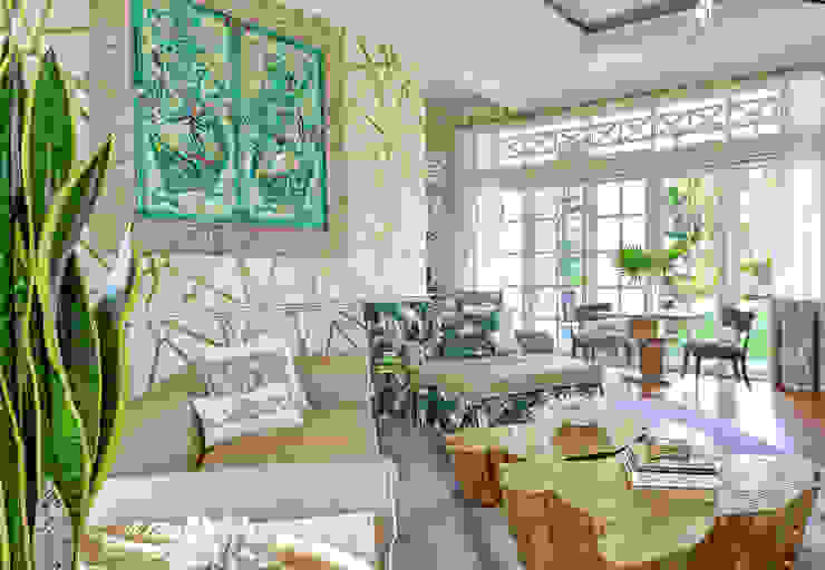 Tropical Living Room by Design Intervention Design Intervention Tropical style living room