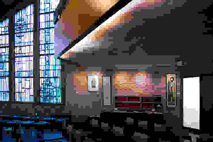 Akzentbeleuchtung einer Kirche, Moreno Licht mit Effekt - Lichtplaner Moreno Licht mit Effekt - Lichtplaner Gewerbeflächen Museen