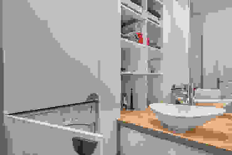Fables de murs BathroomShelves