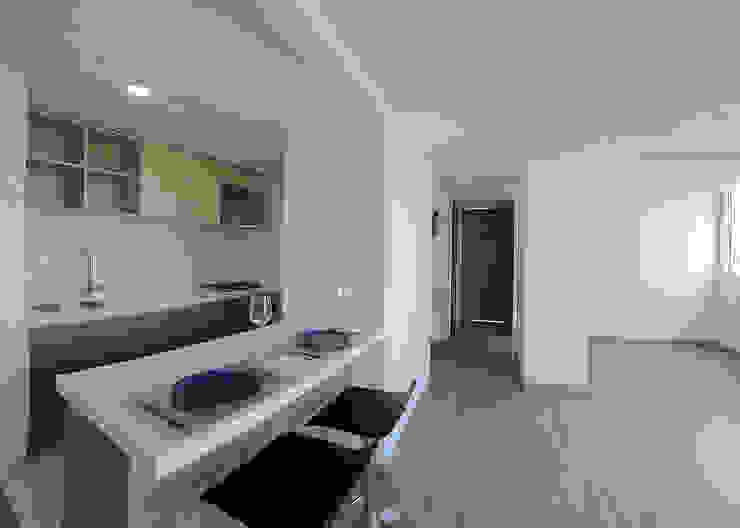 TikTAK ARQUITECTOS Modern dining room