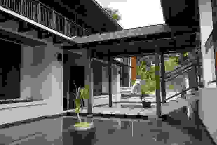 Luxury Bungalow In Sungai Penchala Kuala Lumpur Mode Architects Sdn Bhd Tropical style houses