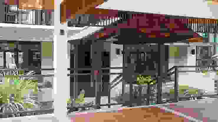 Luxury Bungalow In Sungai Penchala Kuala Lumpur Mode Architects Sdn Bhd Tropical style houses