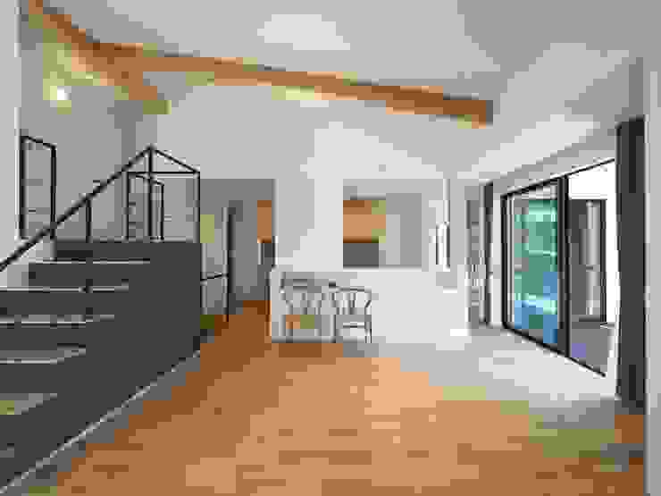 ai建築アトリエ Ausgefallene Wohnzimmer