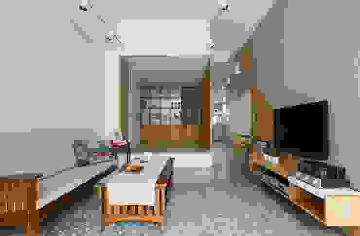 老屋改造 用捲簾隔出舒適的和室 Homify 老屋改造 用捲簾隔出舒適的和室 Homify