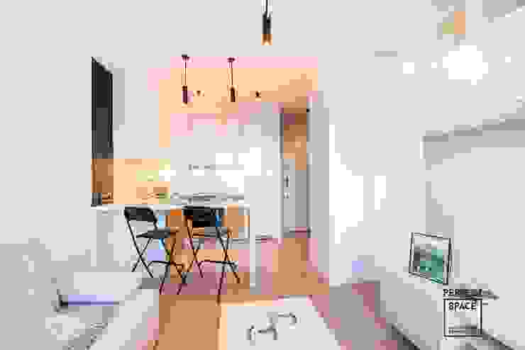 Mieszkanko dla dwojga Perfect Space Minimalistyczny salon