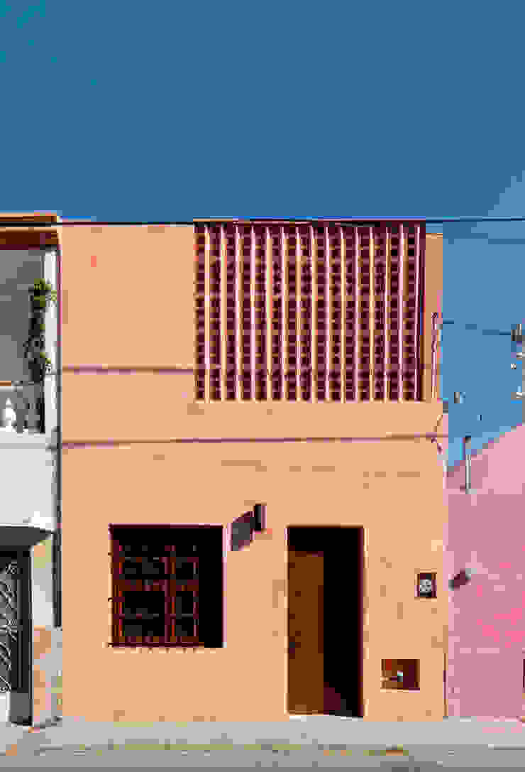Taller Estilo Arquitectura Single family home Concrete Red