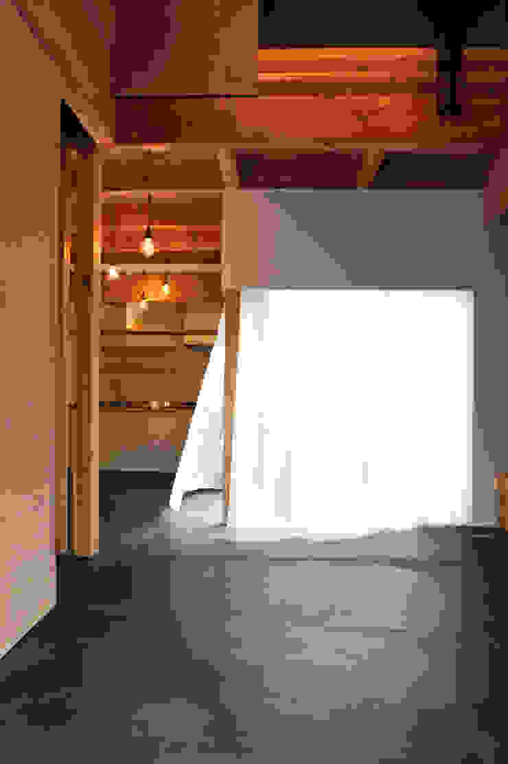 持送りの家 Homify