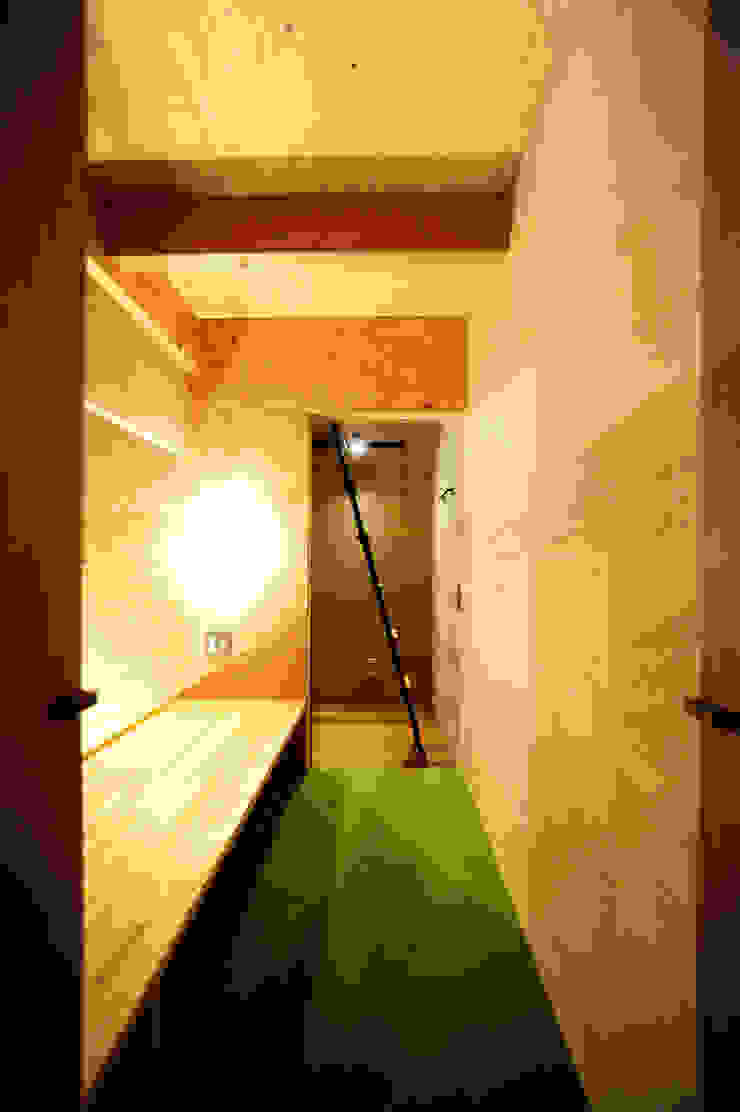 持送りの家 Homify