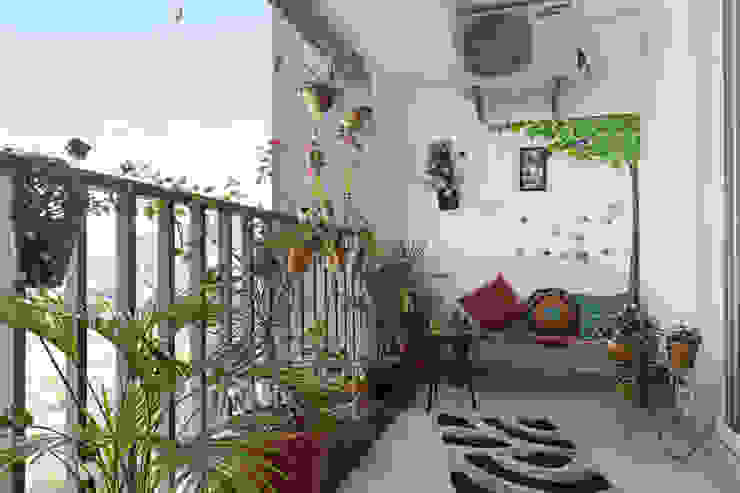 Indian Ethnic, Raja Akkinapalli Images Raja Akkinapalli Images Balcony Marble Multicolored Plant,Property,Flower,Building,Green,Houseplant,Sky,Table,Flowerpot,Architecture