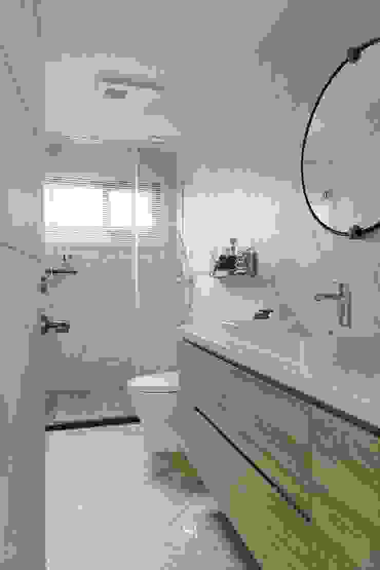 理絲室內設計有限公司 Ris Interior Design Co., Ltd. Ванна кімната Цегла Білий