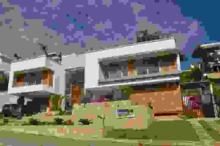 Casa 97A, TALLER 11 Arquitectos TALLER 11 Arquitectos Modern Houses Bricks White