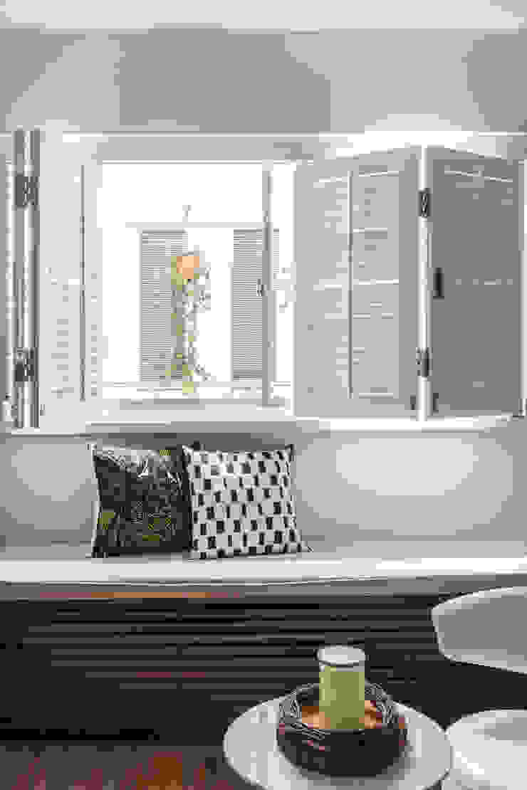Mixology Distinctidentity Pte Ltd Modern Windows and Doors