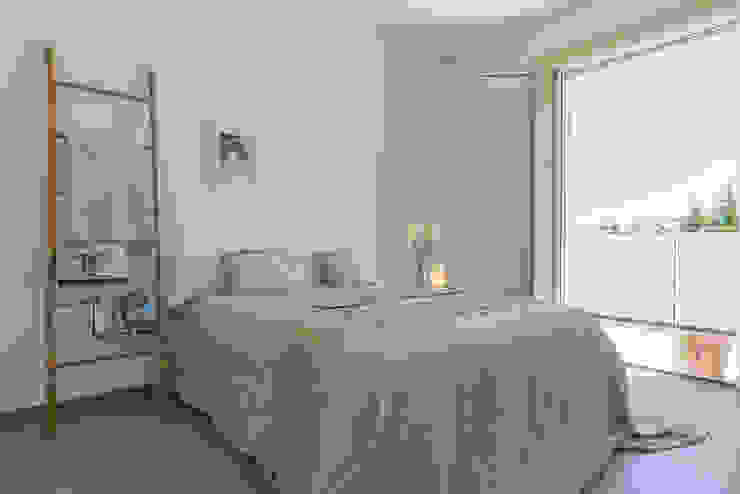 HOME STAGING Mirna Casadei Home Staging Camera da letto moderna
