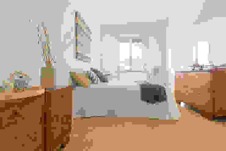 HOME STAGING Mirna Casadei Home Staging Camera da letto moderna