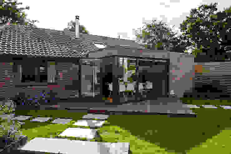 Exterior view of extension and garden dwell design บ้านและที่อยู่อาศัย
