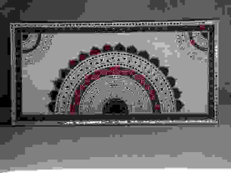 Mud Mirror Lippan Work Artist Kutchi Traditional Wall Art Work