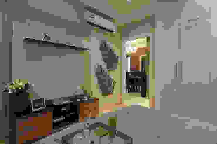 Appartment Interiors Tanish Dzignz Classic style bedroom