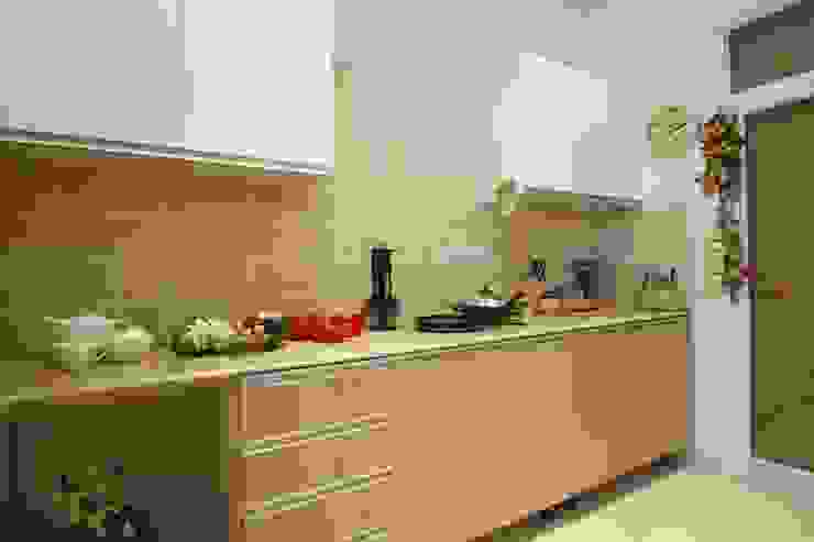 Appartment Interiors Tanish Dzignz Classic style kitchen