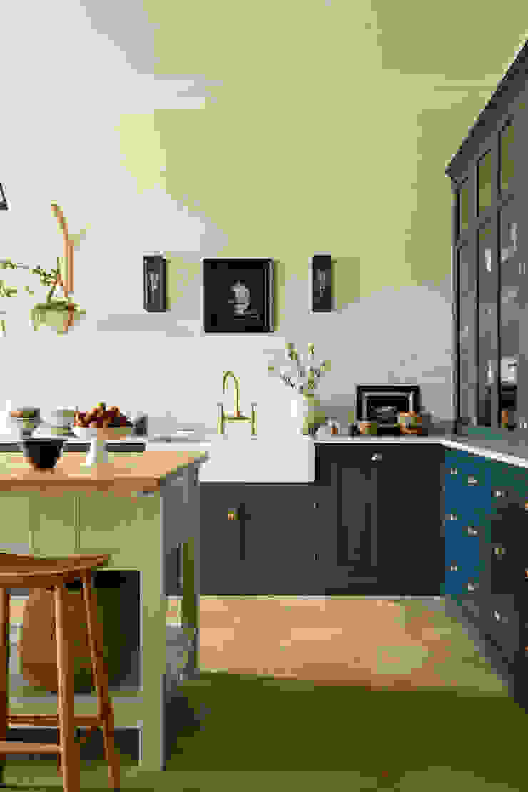 A Lincolnshire Hall by deVOL homify