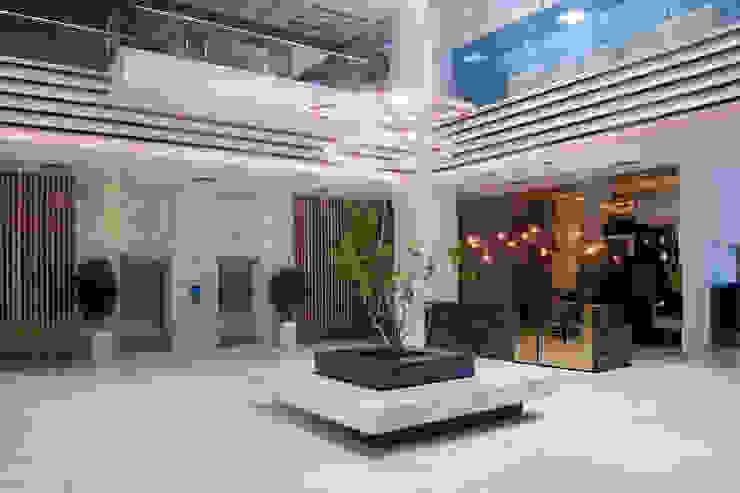 Office interior design | Almazah, Heliopolis من Saif Mourad Creations حداثي