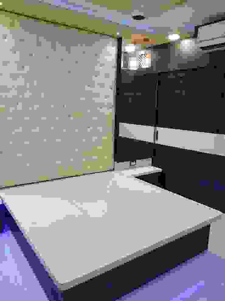 Master bed room VR Interior Designerss Asian style bedroom Plywood Multicolored