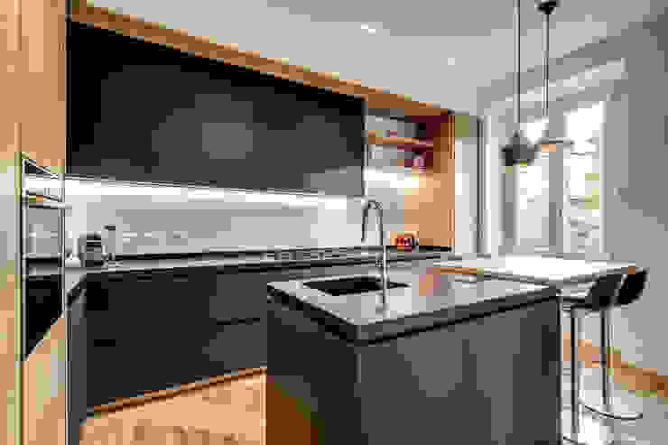 PARIOLI MOB ARCHITECTS Cucina moderna
