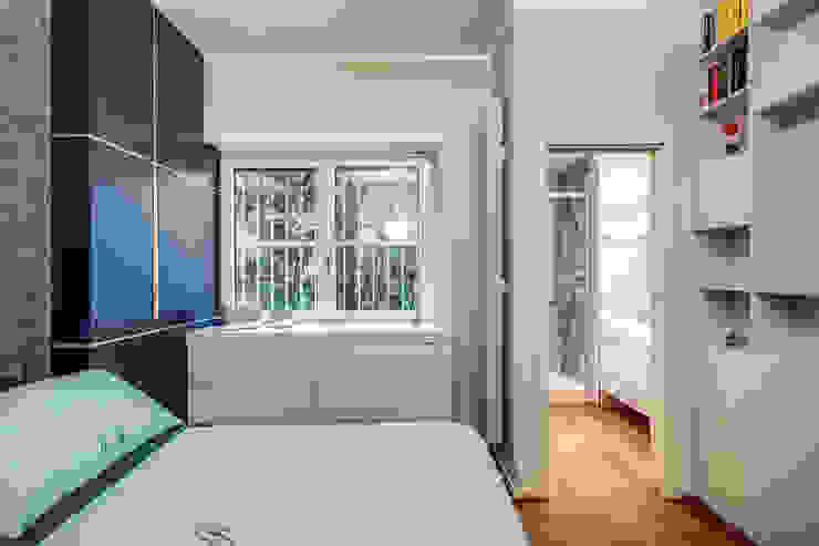 CAVALESE MOB ARCHITECTS Camera da letto moderna