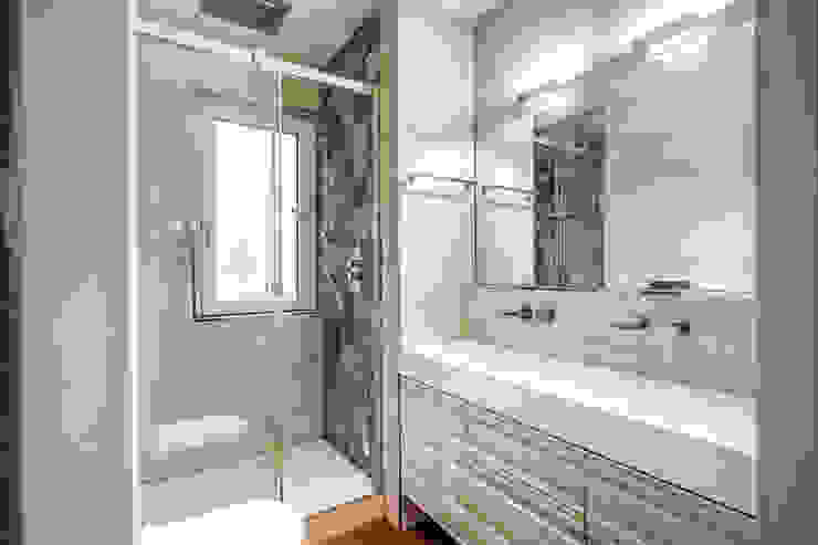 CAVALESE MOB ARCHITECTS Bagno moderno