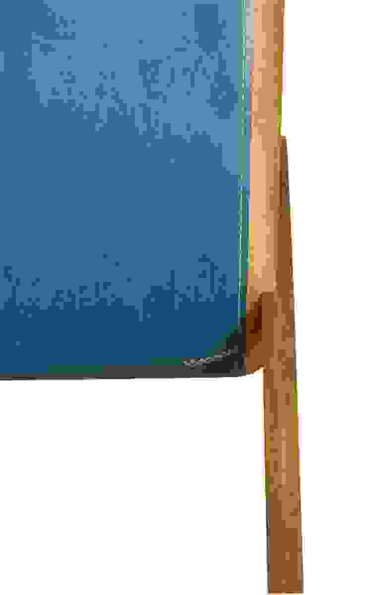 Schaukelstuhl aus Holz mit blauem Leder Holzarbeiten André Findeisen Moderne Wohnzimmer Holz Schaukelstuhl, schaukelstuhl holz, schaukelstuhl leder, schaukelstuhl weiß, schaukelstuhl rattan, schaukelstuhl vintage, schaukelstuhl massivholz, holzschaukelstuhl
